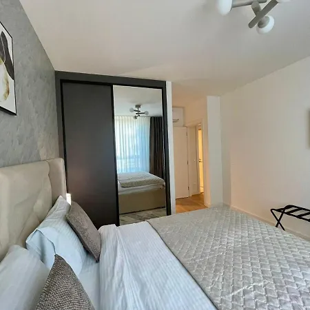 Crown Modern Two Bedroom At Bw *